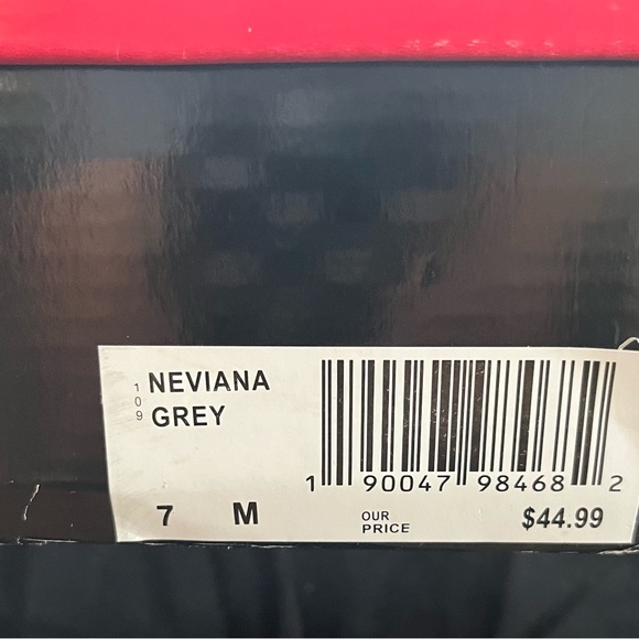 Rock & Candy by Zigi chukka boot in size 7 US. - Picture 2 of 8